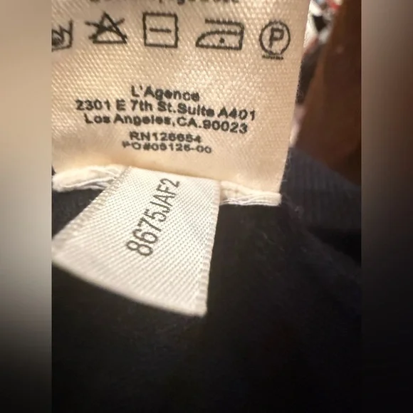 L'AGENCE. Black & White Ronny Piped Wool and Cotton Cardigan. Size Medium. - Picture 10 of 10